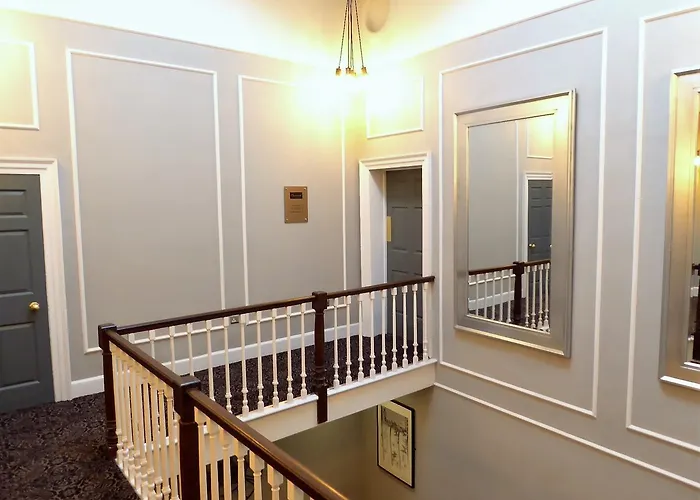 Claremont Apartments, Centre ليدز